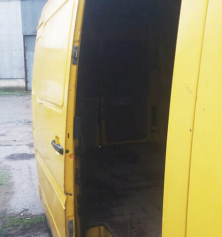 Жовтий Мерседес Sprinter, об'ємом двигуна 2.2 л та пробігом 272 тис. км за 7900 $, фото 7 на Automoto.ua