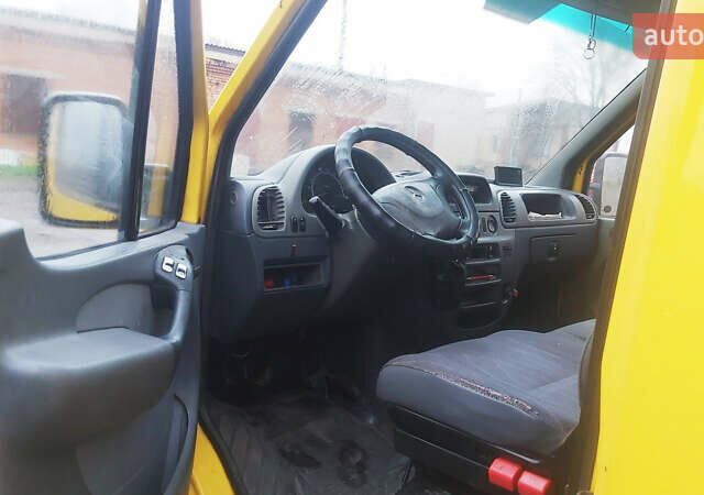Жовтий Мерседес Sprinter, об'ємом двигуна 2.2 л та пробігом 272 тис. км за 7900 $, фото 4 на Automoto.ua