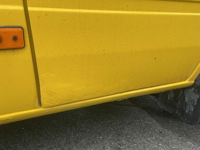 Жовтий Мерседес Sprinter, об'ємом двигуна 2.1 л та пробігом 450 тис. км за 7100 $, фото 3 на Automoto.ua