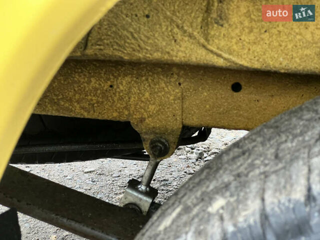 Желтый Мерседес Sprinter, объемом двигателя 2.7 л и пробегом 370 тыс. км за 10700 $, фото 48 на Automoto.ua