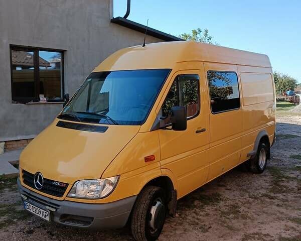 Желтый Мерседес Sprinter, объемом двигателя 0 л и пробегом 511 тыс. км за 11000 $, фото 3 на Automoto.ua