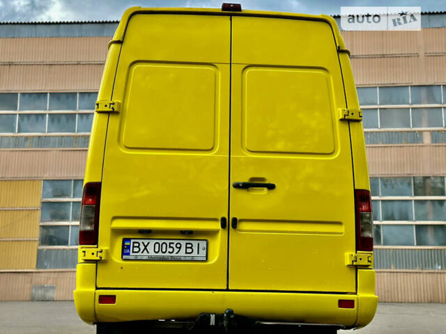 Жовтий Мерседес Sprinter, об'ємом двигуна 2.69 л та пробігом 600 тис. км за 10200 $, фото 27 на Automoto.ua