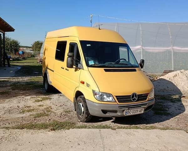 Желтый Мерседес Sprinter, объемом двигателя 0 л и пробегом 511 тыс. км за 11000 $, фото 1 на Automoto.ua