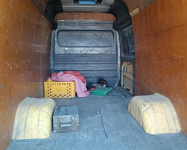 Желтый Мерседес Sprinter, объемом двигателя 0 л и пробегом 511 тыс. км за 11000 $, фото 8 на Automoto.ua