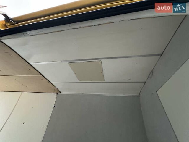 Жовтий Мерседес Sprinter, об'ємом двигуна 0 л та пробігом 175 тис. км за 22750 $, фото 28 на Automoto.ua