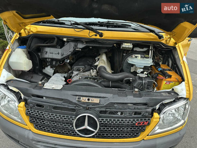 Жовтий Мерседес Sprinter, об'ємом двигуна 0 л та пробігом 175 тис. км за 22750 $, фото 43 на Automoto.ua