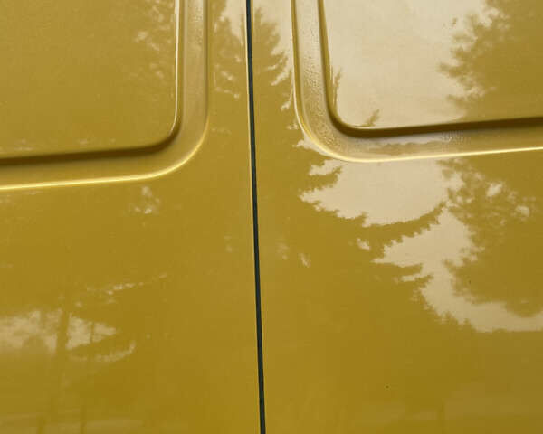 Жовтий Мерседес Sprinter, об'ємом двигуна 2.1 л та пробігом 380 тис. км за 8950 $, фото 37 на Automoto.ua