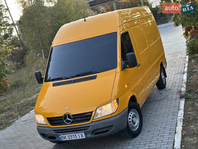 Мерседес Sprinter 2006 у Рівному на Automoto.ua Жовтий Мерседес Sprinter, об'ємом двигуна 2.2 л та пробігом 377 тис. км за 11450 $, фото 1 на Automoto.ua