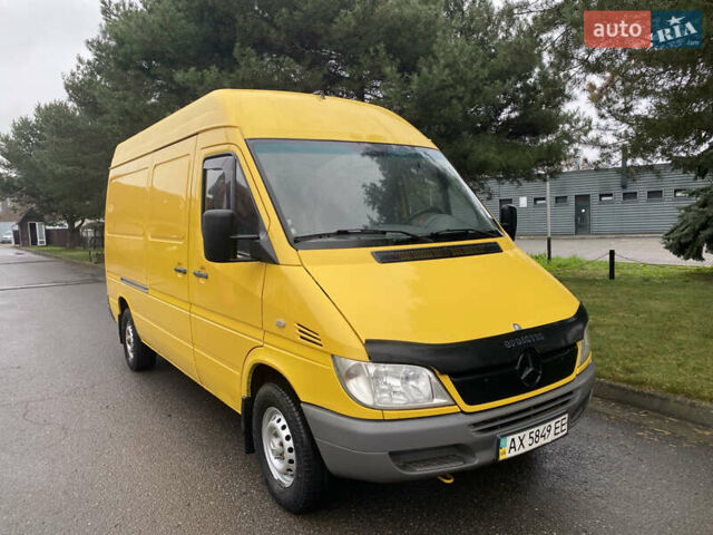 Жовтий Мерседес Sprinter, об'ємом двигуна 2.1 л та пробігом 380 тис. км за 8950 $, фото 6 на Automoto.ua