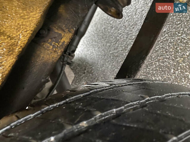 Жовтий Мерседес Sprinter, об'ємом двигуна 2.1 л та пробігом 380 тис. км за 8950 $, фото 51 на Automoto.ua