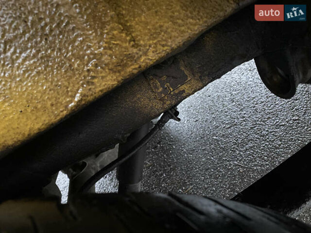 Жовтий Мерседес Sprinter, об'ємом двигуна 2.1 л та пробігом 380 тис. км за 8950 $, фото 50 на Automoto.ua