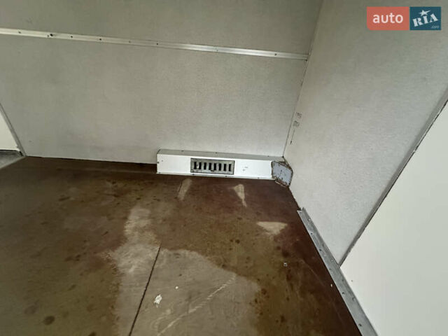 Жовтий Мерседес Sprinter, об'ємом двигуна 0 л та пробігом 175 тис. км за 22750 $, фото 31 на Automoto.ua