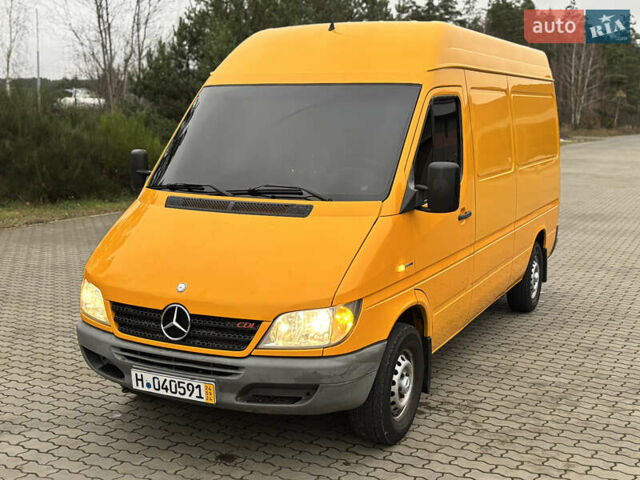 Жовтий Мерседес Sprinter, об'ємом двигуна 0 л та пробігом 380 тис. км за 11150 $, фото 2 на Automoto.ua