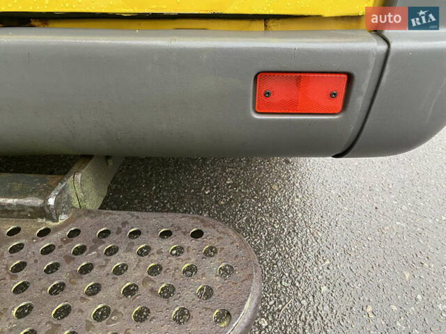 Жовтий Мерседес Sprinter, об'ємом двигуна 2.1 л та пробігом 380 тис. км за 8950 $, фото 83 на Automoto.ua