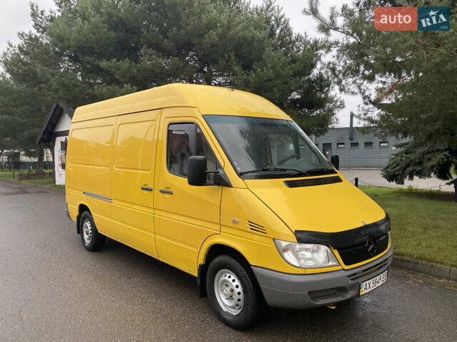 Жовтий Мерседес Sprinter, об'ємом двигуна 2.1 л та пробігом 380 тис. км за 8950 $, фото 9 на Automoto.ua