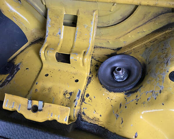 Жовтий Мерседес Sprinter, об'ємом двигуна 2.1 л та пробігом 380 тис. км за 8950 $, фото 62 на Automoto.ua