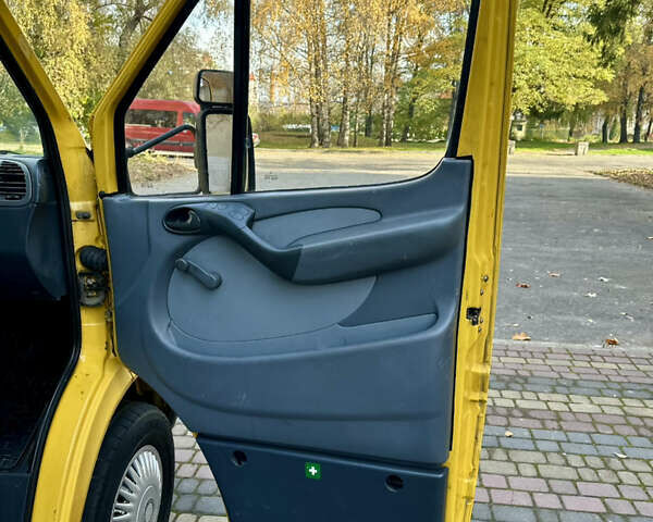 Жовтий Мерседес Sprinter, об'ємом двигуна 2.2 л та пробігом 495 тис. км за 6700 $, фото 21 на Automoto.ua