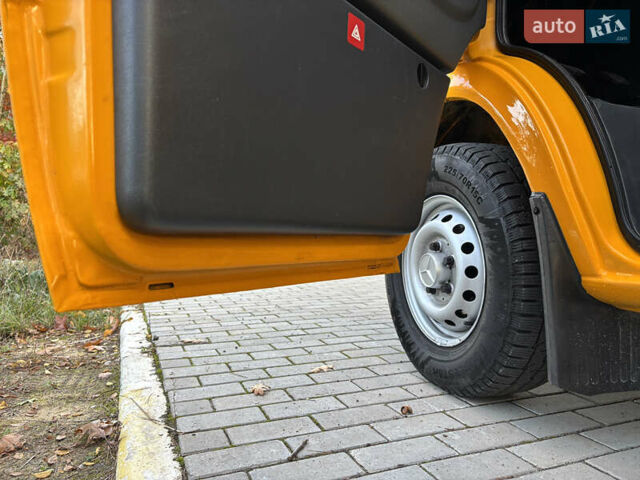 Мерседес Sprinter 2006 у Рівному на Automoto.ua Жовтий Мерседес Sprinter, об'ємом двигуна 2.2 л та пробігом 377 тис. км за 11450 $, фото 22 на Automoto.ua