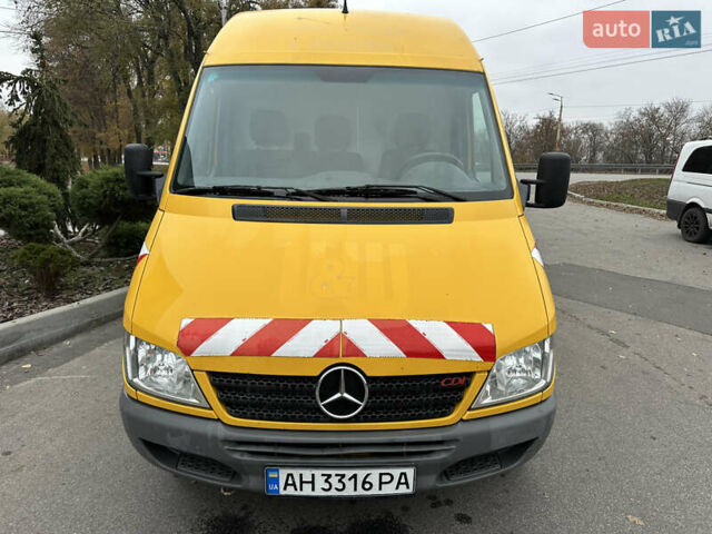 Жовтий Мерседес Sprinter, об'ємом двигуна 0 л та пробігом 175 тис. км за 22750 $, фото 32 на Automoto.ua