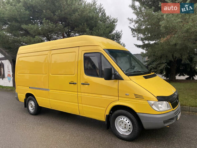 Жовтий Мерседес Sprinter, об'ємом двигуна 2.1 л та пробігом 380 тис. км за 8950 $, фото 11 на Automoto.ua