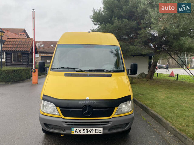 Жовтий Мерседес Sprinter, об'ємом двигуна 2.1 л та пробігом 380 тис. км за 8950 $, фото 7 на Automoto.ua