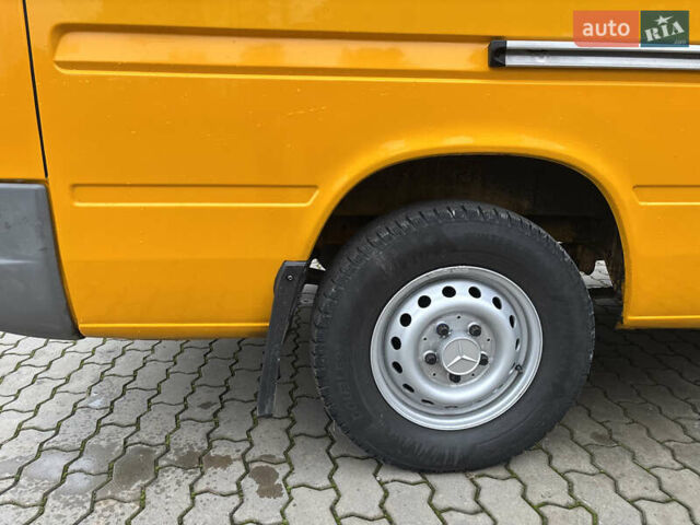 Жовтий Мерседес Sprinter, об'ємом двигуна 0 л та пробігом 380 тис. км за 11150 $, фото 19 на Automoto.ua