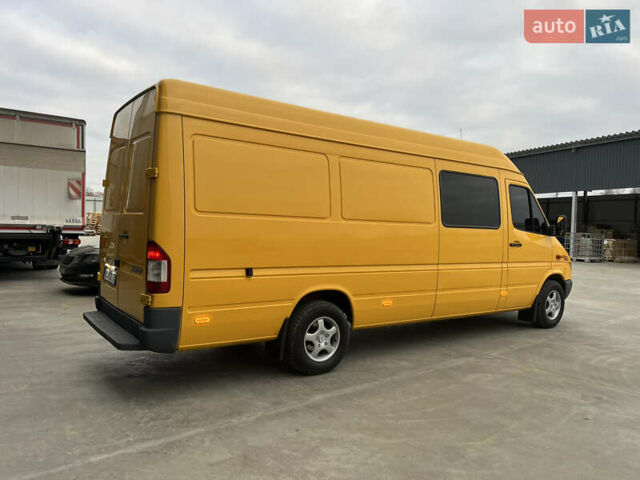 Желтый Мерседес Sprinter, объемом двигателя 0 л и пробегом 350 тыс. км за 12000 $, фото 7 на Automoto.ua