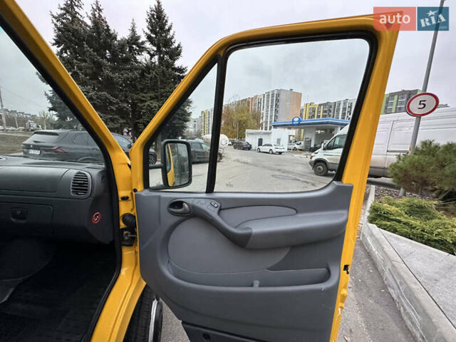 Жовтий Мерседес Sprinter, об'ємом двигуна 0 л та пробігом 175 тис. км за 22750 $, фото 18 на Automoto.ua