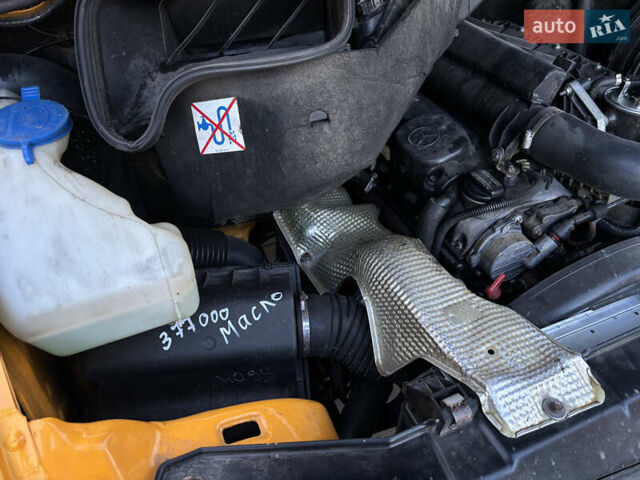 Мерседес Sprinter 2006 у Рівному на Automoto.ua Жовтий Мерседес Sprinter, об'ємом двигуна 2.2 л та пробігом 377 тис. км за 11450 $, фото 64 на Automoto.ua