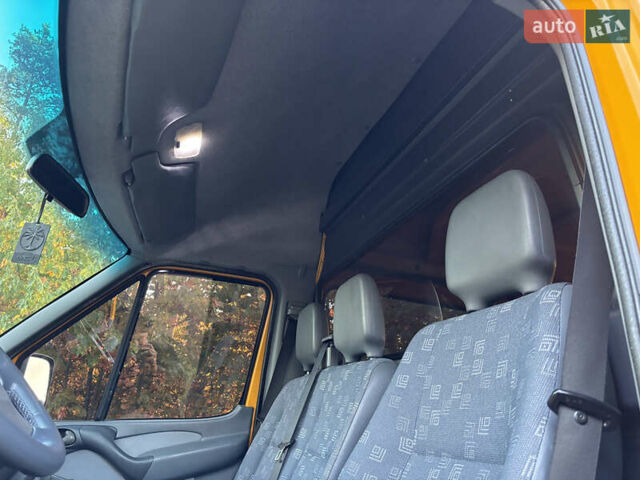 Мерседес Sprinter 2006 у Рівному на Automoto.ua Жовтий Мерседес Sprinter, об'ємом двигуна 2.2 л та пробігом 377 тис. км за 11450 $, фото 33 на Automoto.ua