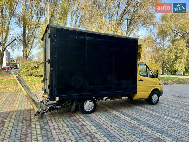 Жовтий Мерседес Sprinter, об'ємом двигуна 2.2 л та пробігом 495 тис. км за 6700 $, фото 12 на Automoto.ua