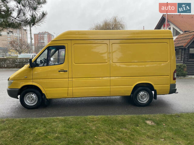 Жовтий Мерседес Sprinter, об'ємом двигуна 2.1 л та пробігом 380 тис. км за 8950 $, фото 70 на Automoto.ua