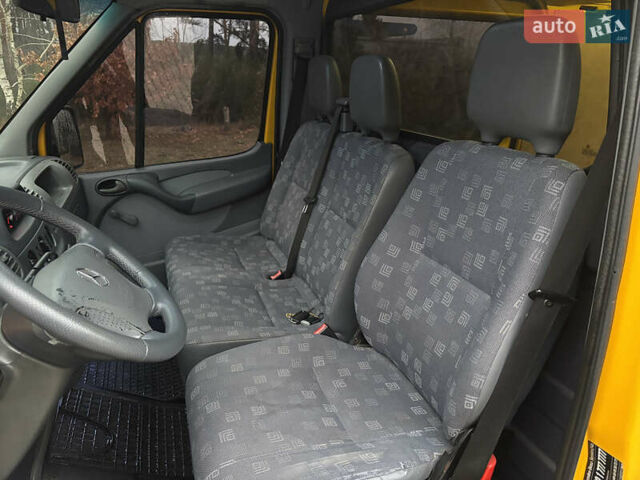 Жовтий Мерседес Sprinter, об'ємом двигуна 0 л та пробігом 380 тис. км за 11150 $, фото 30 на Automoto.ua