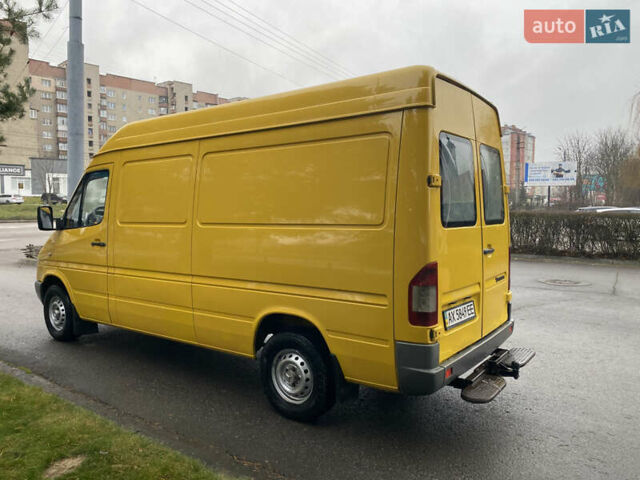 Жовтий Мерседес Sprinter, об'ємом двигуна 2.1 л та пробігом 380 тис. км за 8950 $, фото 13 на Automoto.ua