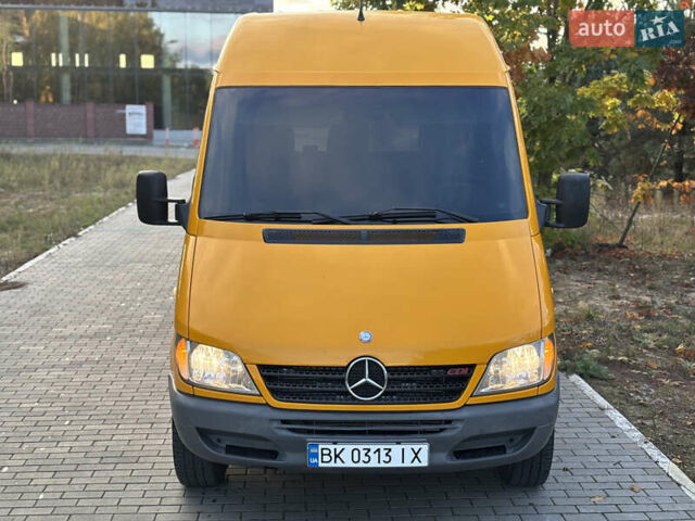 Мерседес Sprinter 2006 у Рівному на Automoto.ua Жовтий Мерседес Sprinter, об'ємом двигуна 2.2 л та пробігом 377 тис. км за 11450 $, фото 8 на Automoto.ua