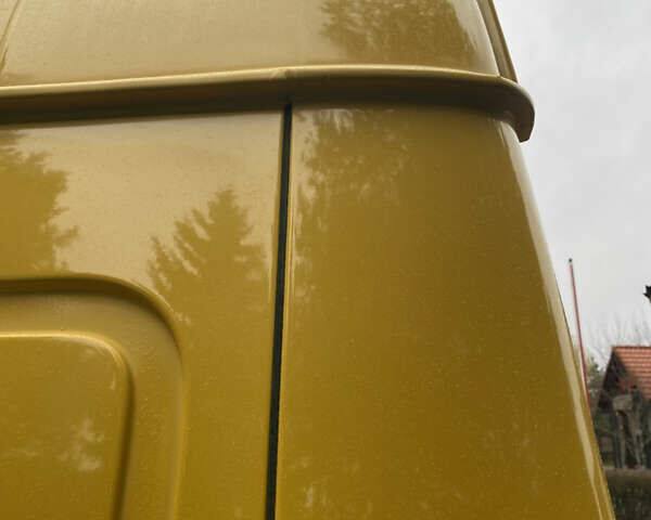 Жовтий Мерседес Sprinter, об'ємом двигуна 2.1 л та пробігом 380 тис. км за 8950 $, фото 36 на Automoto.ua
