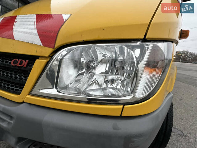 Жовтий Мерседес Sprinter, об'ємом двигуна 0 л та пробігом 175 тис. км за 22750 $, фото 35 на Automoto.ua