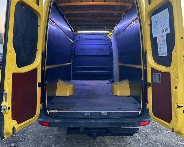 Жовтий Мерседес Sprinter, об'ємом двигуна 2.2 л та пробігом 138 тис. км за 25000 $, фото 4 на Automoto.ua