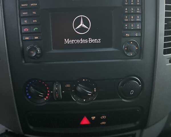 Жовтий Мерседес Sprinter, об'ємом двигуна 2.2 л та пробігом 138 тис. км за 25000 $, фото 10 на Automoto.ua