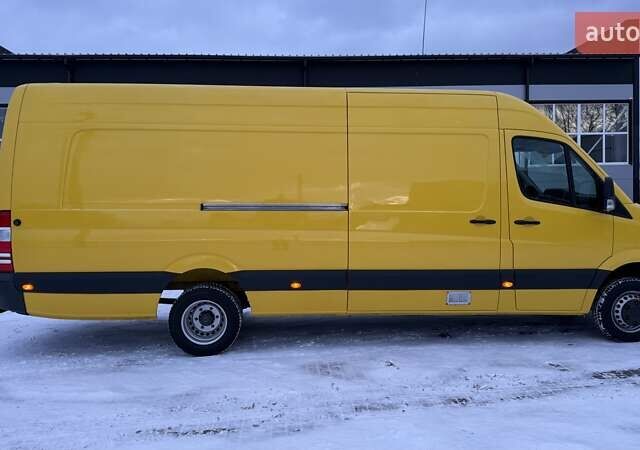 Желтый Мерседес Sprinter, объемом двигателя 2.2 л и пробегом 138 тыс. км за 25000 $, фото 16 на Automoto.ua