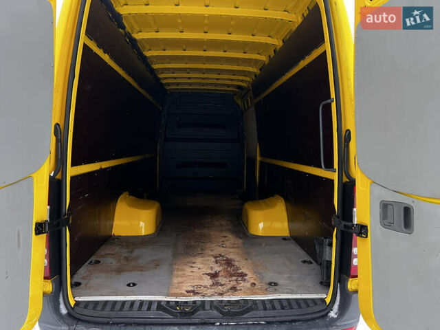 Жовтий Мерседес Sprinter, об'ємом двигуна 0 л та пробігом 174 тис. км за 24500 $, фото 12 на Automoto.ua