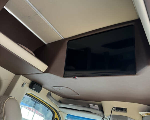 Жовтий Мерседес Sprinter, об'ємом двигуна 2.99 л та пробігом 500 тис. км за 25500 $, фото 15 на Automoto.ua