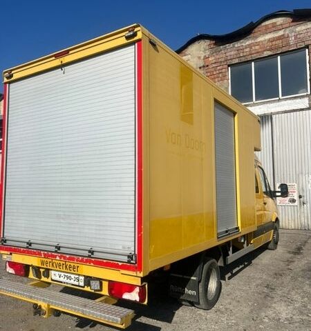 Жовтий Мерседес Sprinter, об'ємом двигуна 2.2 л та пробігом 315 тис. км за 28000 $, фото 10 на Automoto.ua