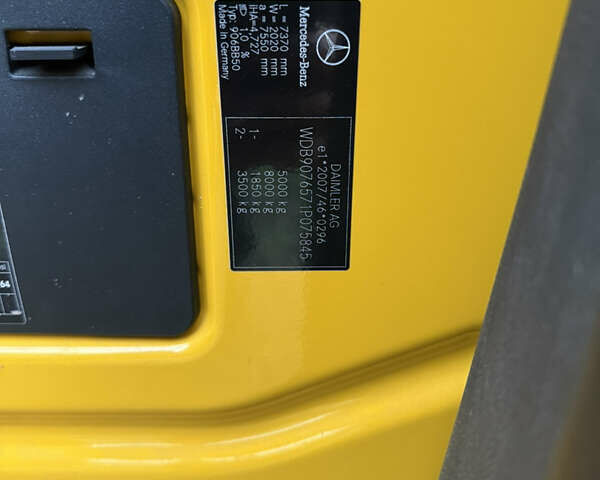Жовтий Мерседес Sprinter, об'ємом двигуна 3 л та пробігом 16 тис. км за 58476 $, фото 9 на Automoto.ua