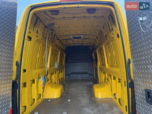 Жовтий Мерседес Sprinter, об'ємом двигуна 3 л та пробігом 16 тис. км за 58476 $, фото 16 на Automoto.ua
