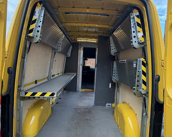 Жовтий Мерседес Sprinter, об'ємом двигуна 0 л та пробігом 63 тис. км за 18997 $, фото 8 на Automoto.ua