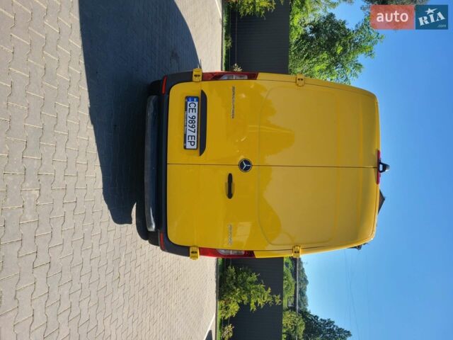 Желтый Мерседес Sprinter, объемом двигателя 2.14 л и пробегом 226 тыс. км за 19800 $, фото 8 на Automoto.ua