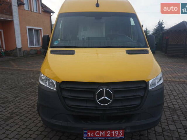 Желтый Мерседес Sprinter, объемом двигателя 0 л и пробегом 72 тыс. км за 18000 $, фото 13 на Automoto.ua