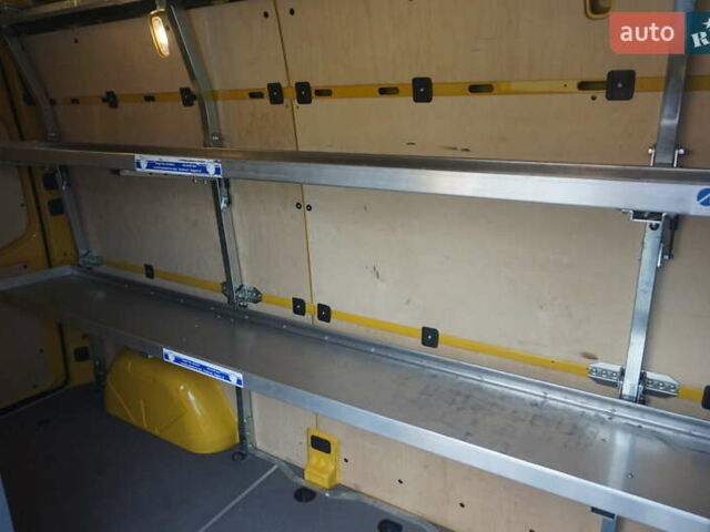 Желтый Мерседес Sprinter, объемом двигателя 0 л и пробегом 72 тыс. км за 18000 $, фото 38 на Automoto.ua