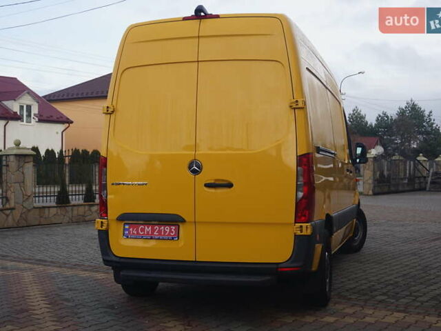 Желтый Мерседес Sprinter, объемом двигателя 0 л и пробегом 72 тыс. км за 18000 $, фото 7 на Automoto.ua